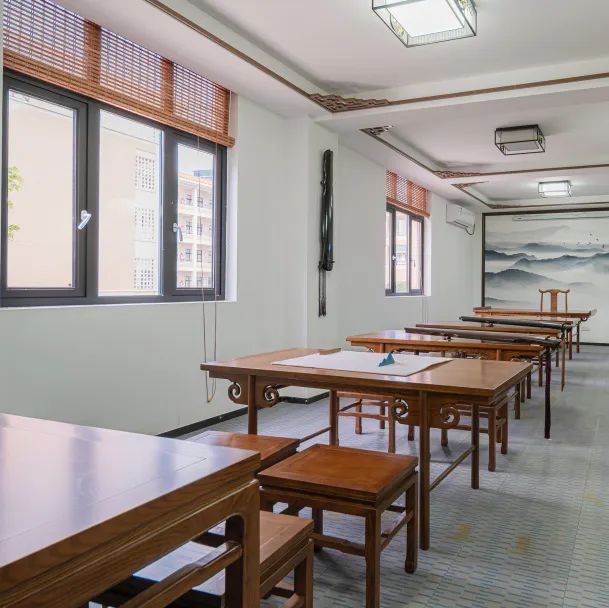 迪歐圖書(shū)館家具